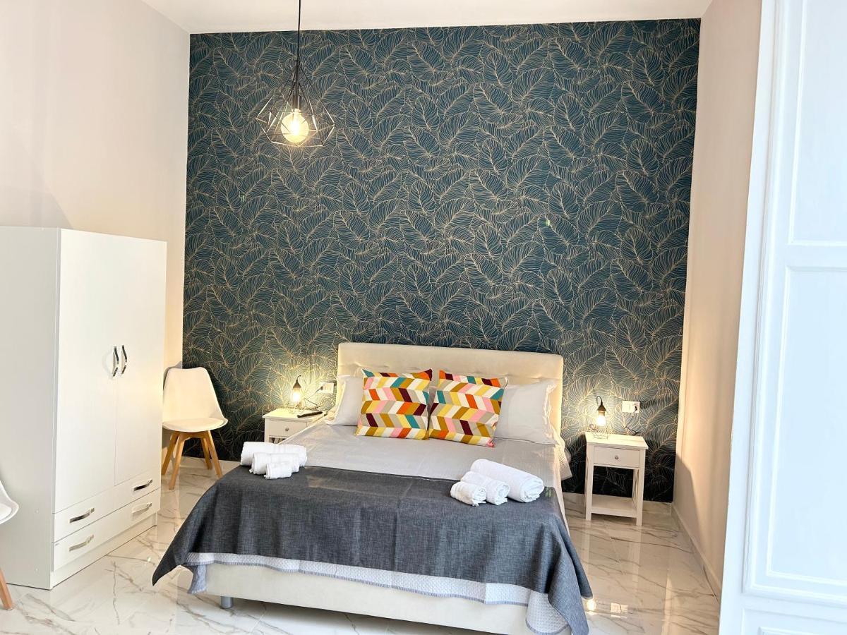 Naples Apartment Plebiscito Esterno foto